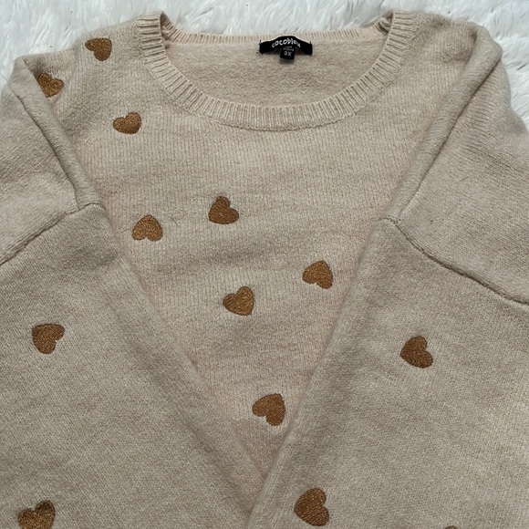 Woman’s Cocobleu cream sweater with gold hearts - Picture 3 of 6